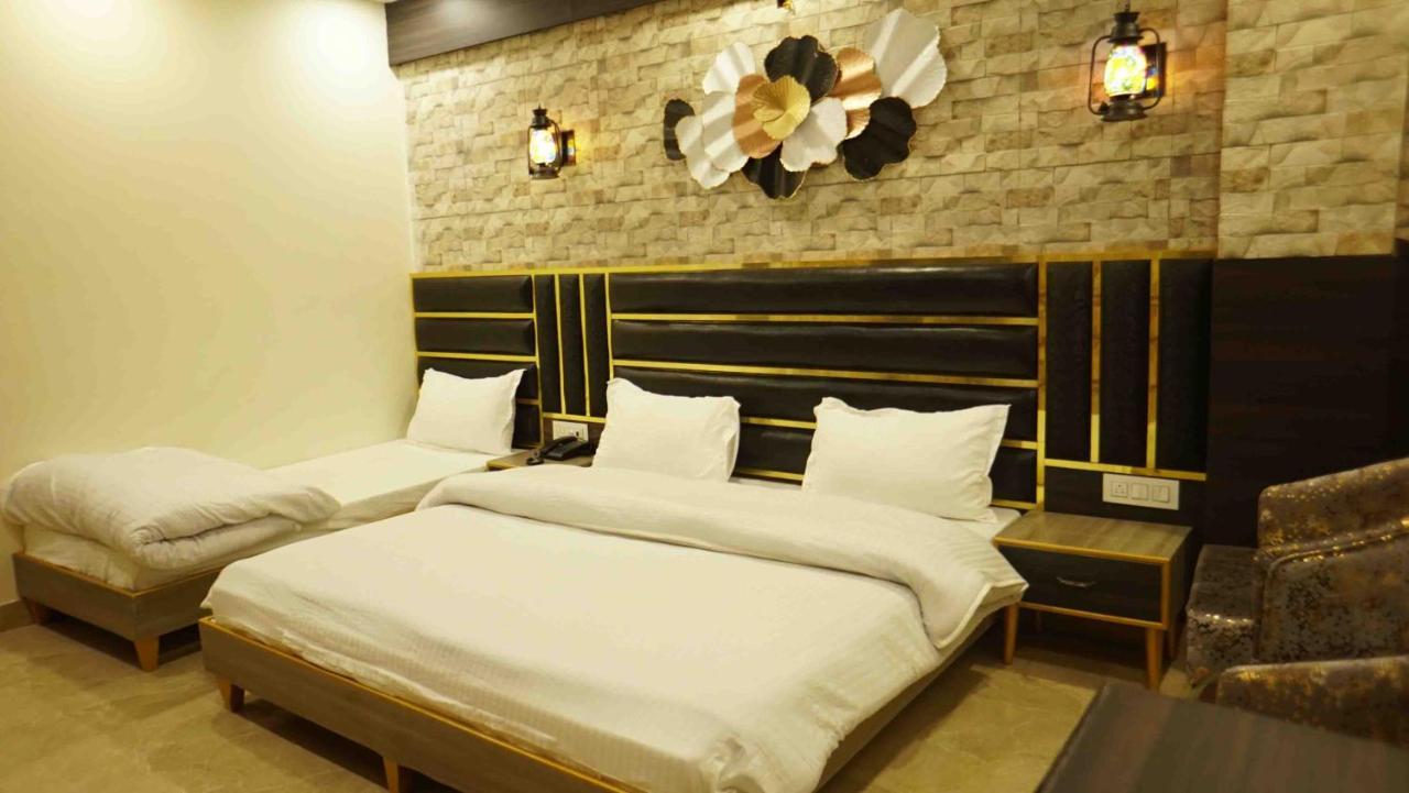 Yamunānagar Hotel Soluxe מראה חיצוני תמונה